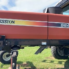 2005 Hesston 9240