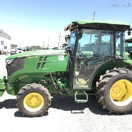 2017 John Deere 5075GV