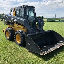 2018 John Deere 330G
