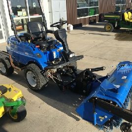 2011 New Holland G6030