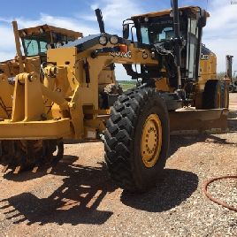 2015 John Deere 672G
