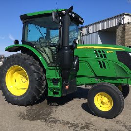 2015 John Deere 6110R