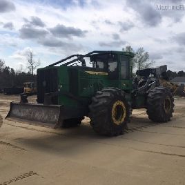 2016 John Deere 748L