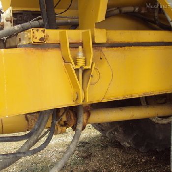 2009 Ag-Chem Terra-Gator 9203