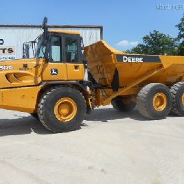 2012 John Deere 250D-II