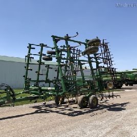 2006 John Deere 2210