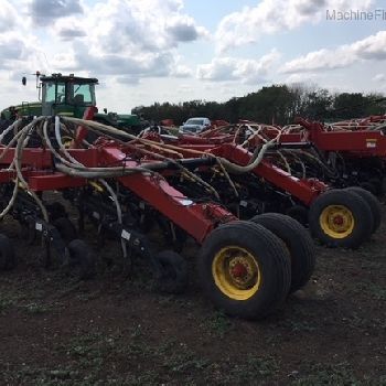 2012 Bourgault 3320QDA