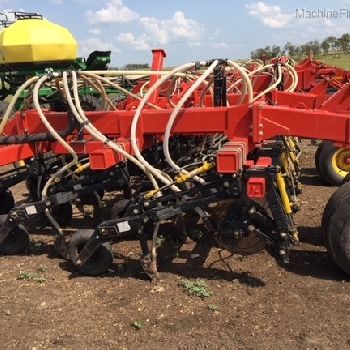 2012 Bourgault 3320QDA