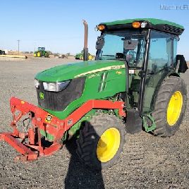 2018 John Deere 5075GN