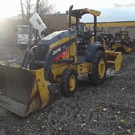 2018 John Deere 210L