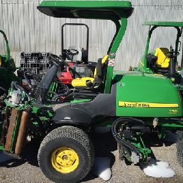 2011 John Deere 7700