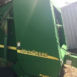 2002 John Deere 567