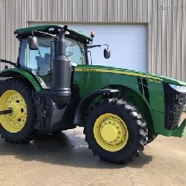2017 John Deere 8245R