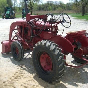 1967 Farmall 140