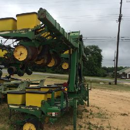 1995 John Deere 7300