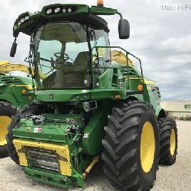 2016 John Deere 8700
