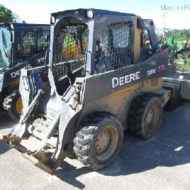 2014 John Deere 318E