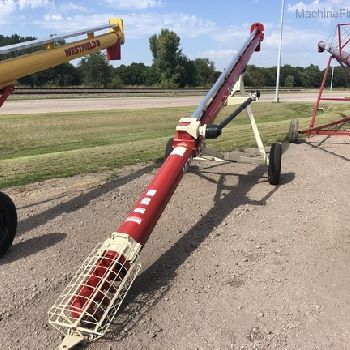 2019 Farm King 10X31 C1031D