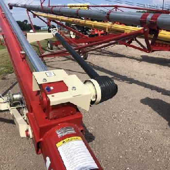 2019 Farm King 10X31 C1031D