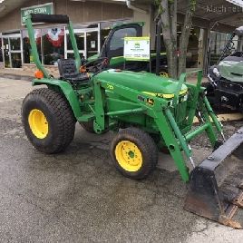 John Deere 790