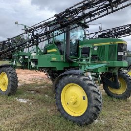 John Deere 4700