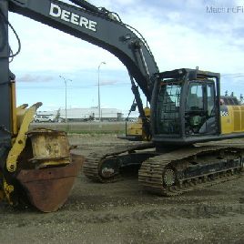 2012 John Deere 290G LC