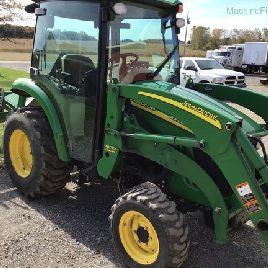 2011 John Deere 3320
