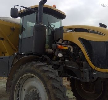 2015 RoGator RG1100B