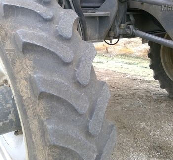 2015 RoGator RG1100B