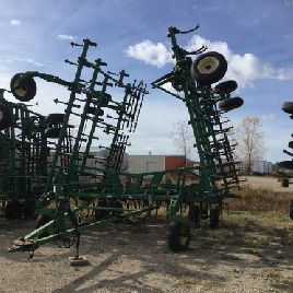 2003 John Deere 2200