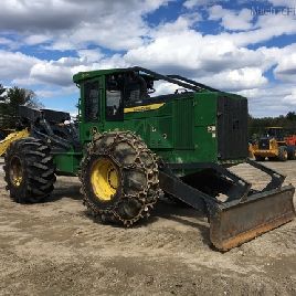 2015 John Deere 648L