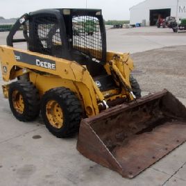 2004 John Deere 320