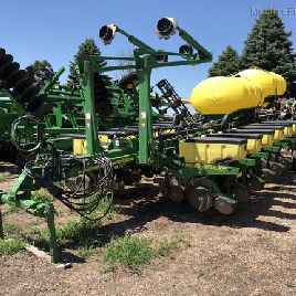 2011 John Deere 1770NT