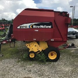 2007 New Holland BR740A