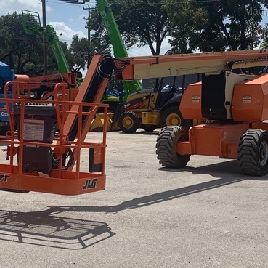 2014 JLG 800AJ