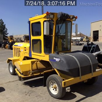 2016 Superior Broom DT80J