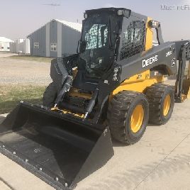 2018 John Deere 330G
