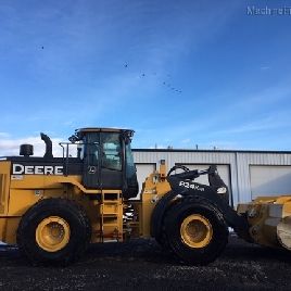 2018 John Deere 824K