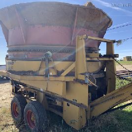 1986 Haybuster H-1100