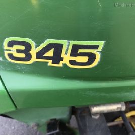 1995 John Deere 345
