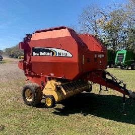 2007 New Holland br740a