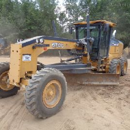 2014 John Deere 670G