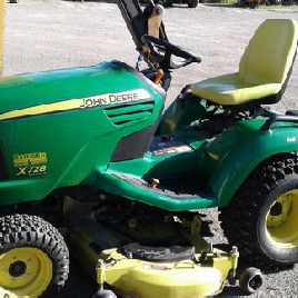 2011 John Deere X728