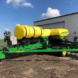 2019 John Deere DB66