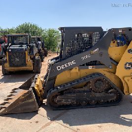 2017 John Deere 317G