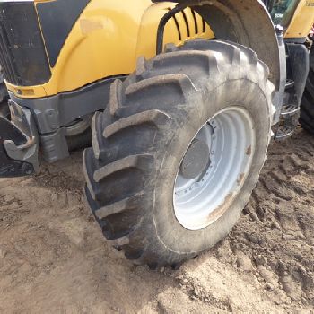 2010 Challenger MT585B