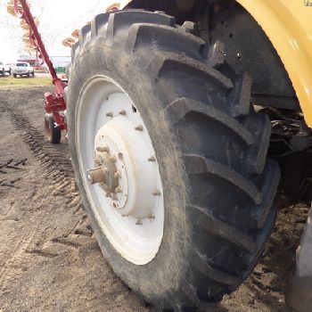 2010 Challenger MT585B