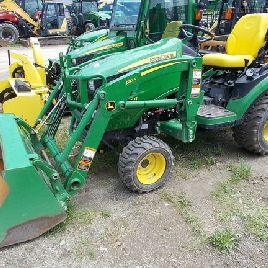 2018 John Deere 1025R