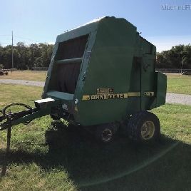 1997 John Deere 566
