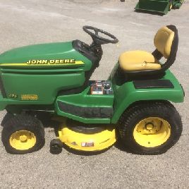 2001 John Deere 325